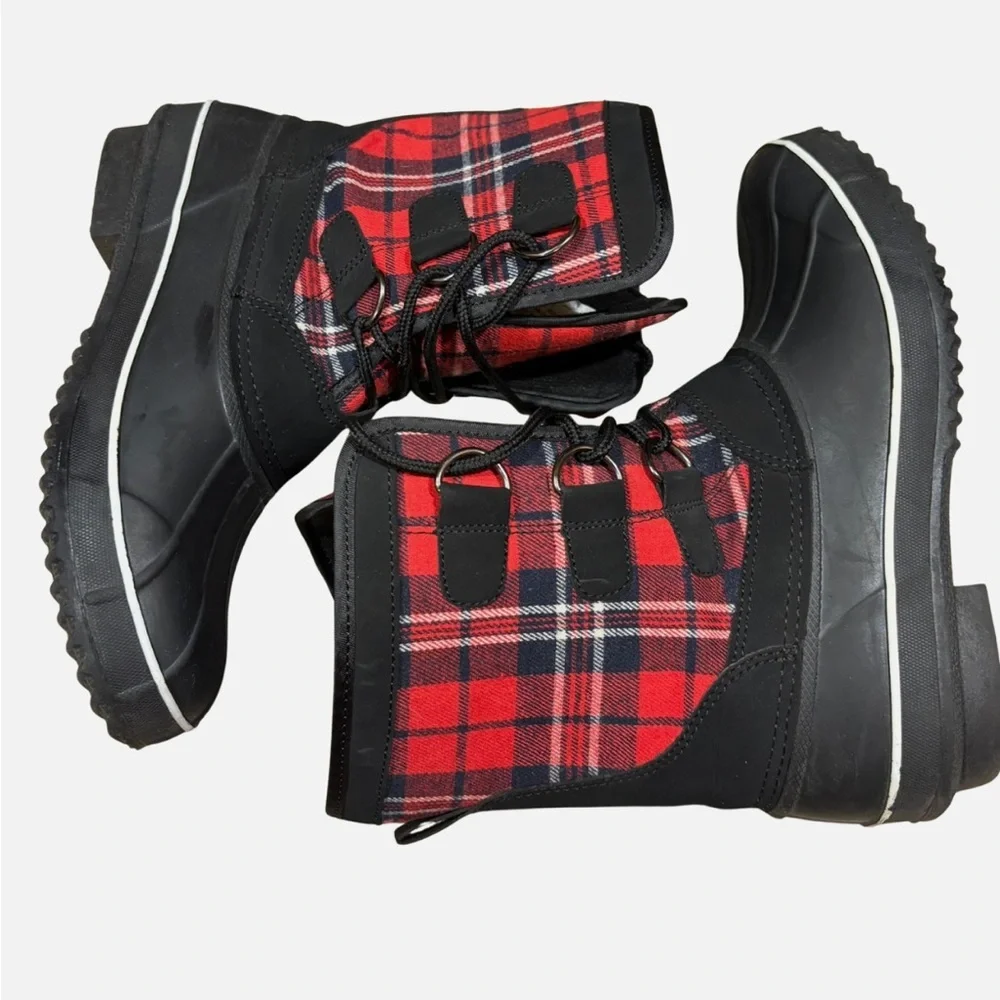 ITASCA Women's Red & Black Plaid Lace UP Duck Boots Size 8 Discontinued Colorway - Picture 5 of 9